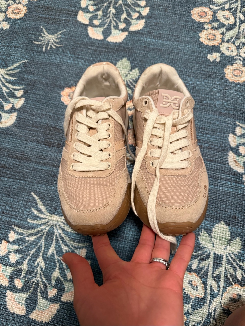 Sam Edelman Layla sneaker in luxe beige sz 7.5 women’s - Picture 2 of 8